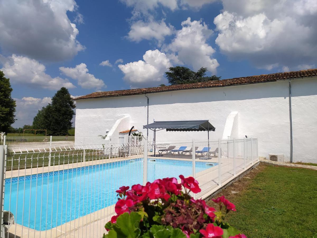 Domaine Moulin D' Elemiah Apartamento Gémozac Exterior foto